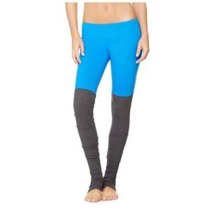 Alo Yoga Goddess Leggings in Bright Blue / Gray